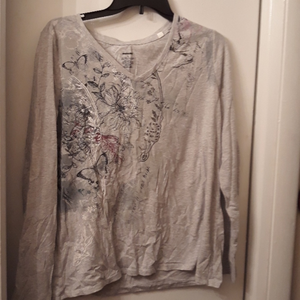 Gray long sleeve